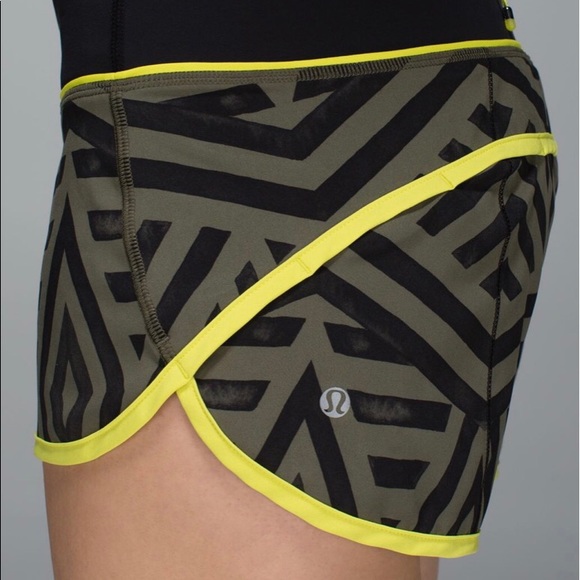 Lululemon Run: Speed Short *4-way Stretch - Picture 4 of 5